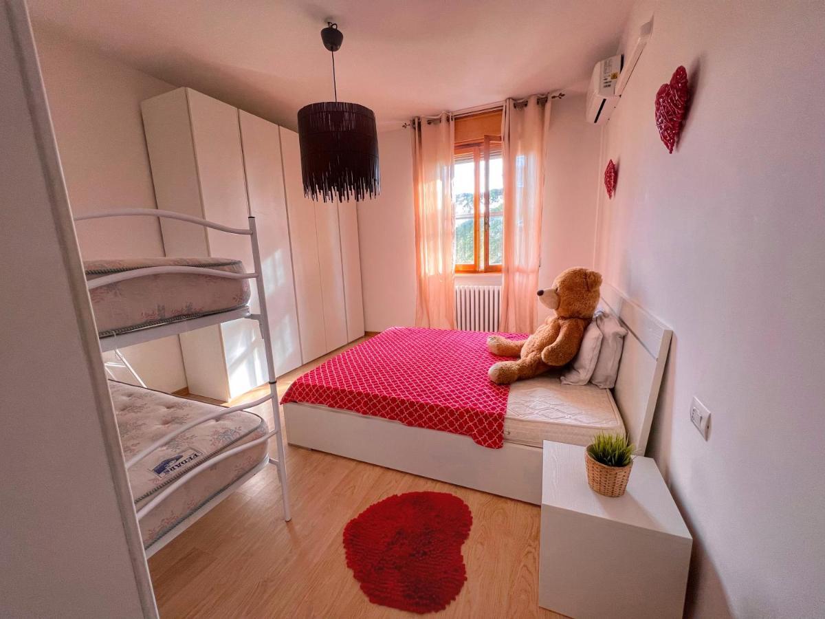 Lovely Apartment A Due Passi Dal Mare Rimini Luaran gambar