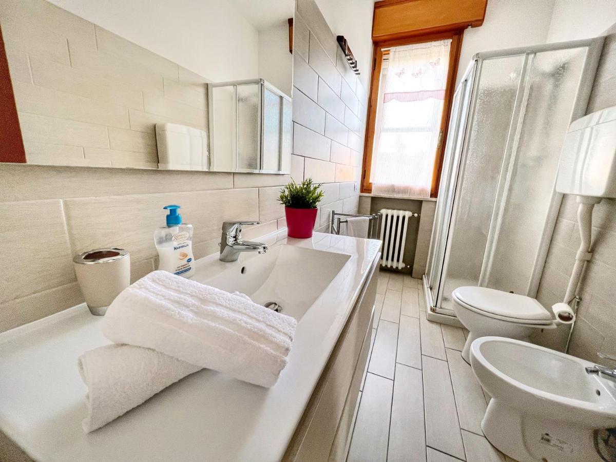 Lovely Apartment A Due Passi Dal Mare Rimini Luaran gambar